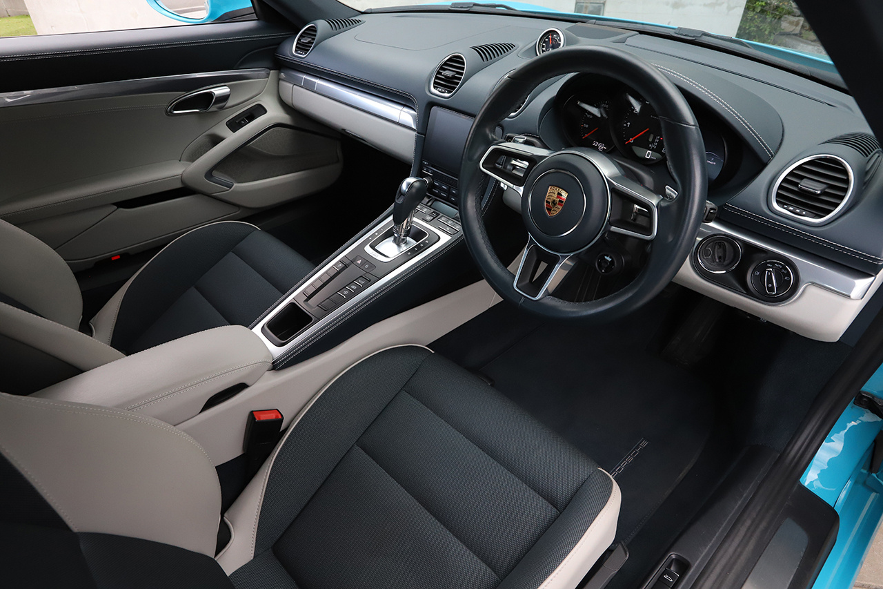 2020 Porsche 718 CAYMAN 
