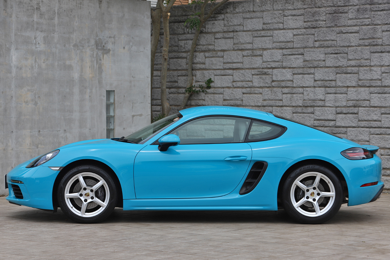 2020 Porsche 718 CAYMAN 
