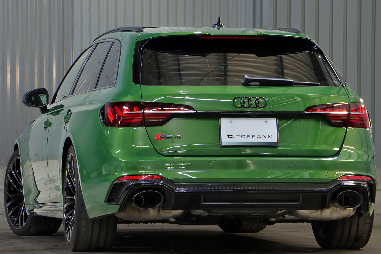 2021 Audi RS4 AVANT 