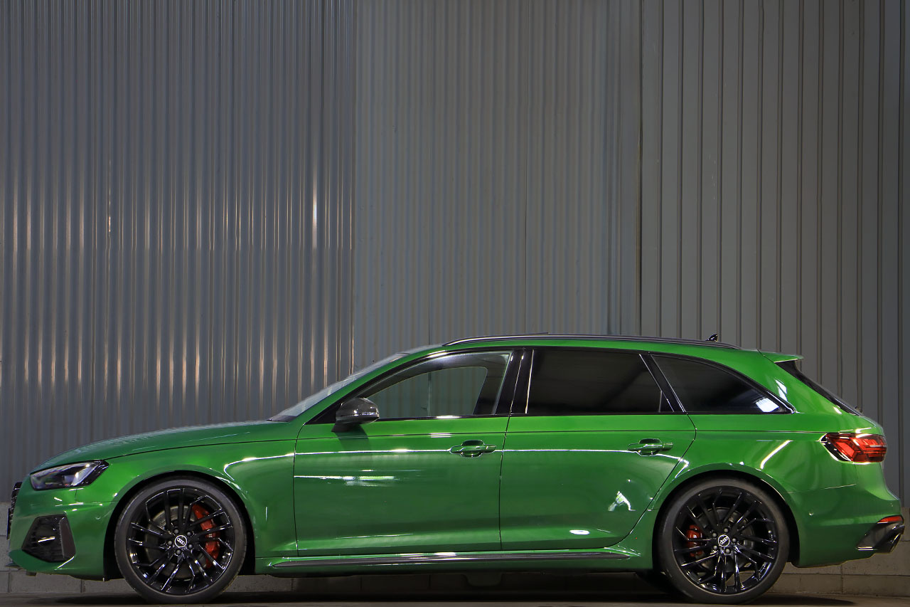 2021 Audi RS4 AVANT 