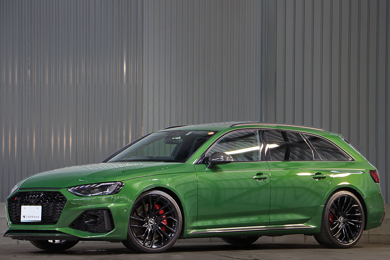 2021 Audi RS4 AVANT 