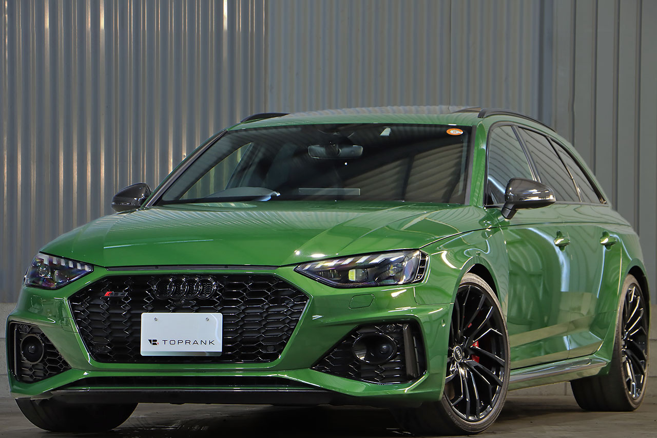 2021 Audi RS4 AVANT 