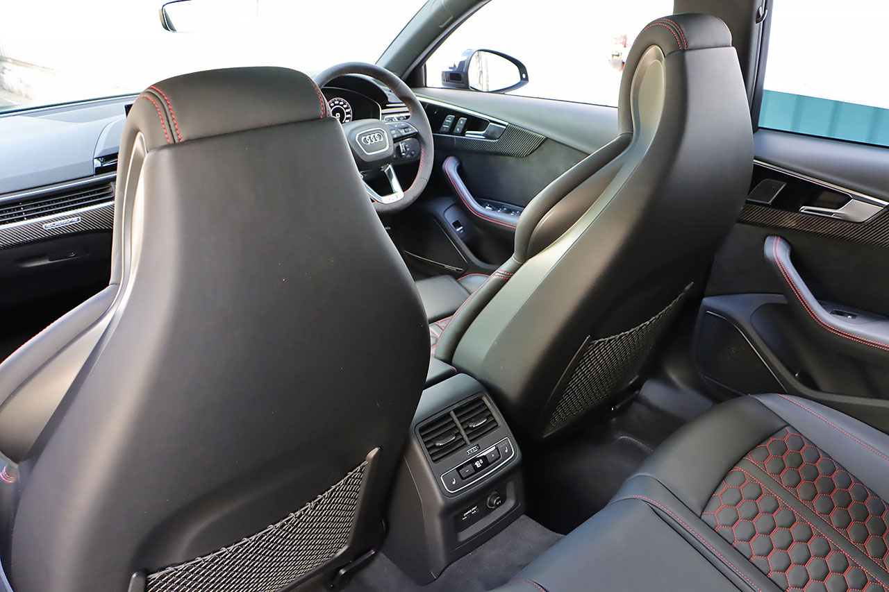 2021 Audi RS4 AVANT 