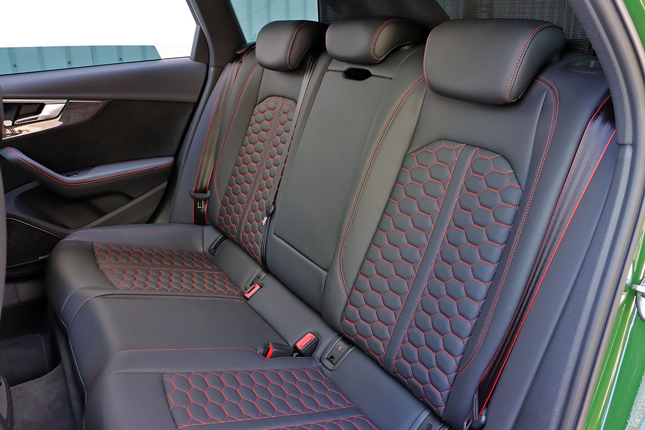2021 Audi RS4 AVANT 