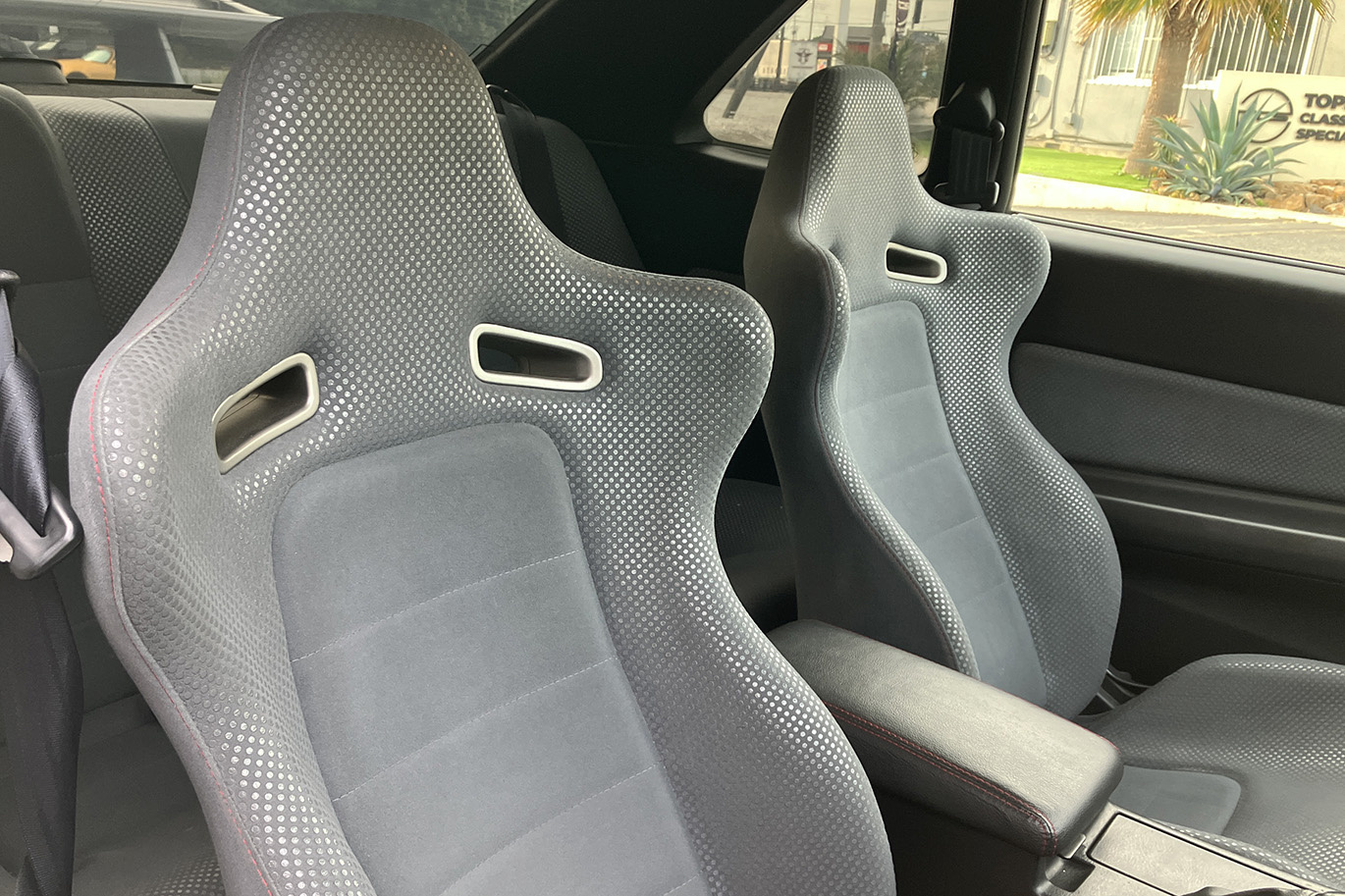 2000 Nissan SKYLINE UPCOMING INVENTORY BNR34 R34 Skyline GT-R