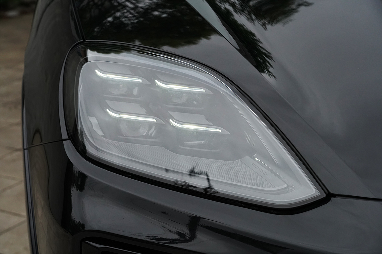 2024 Porsche CAYENNE 