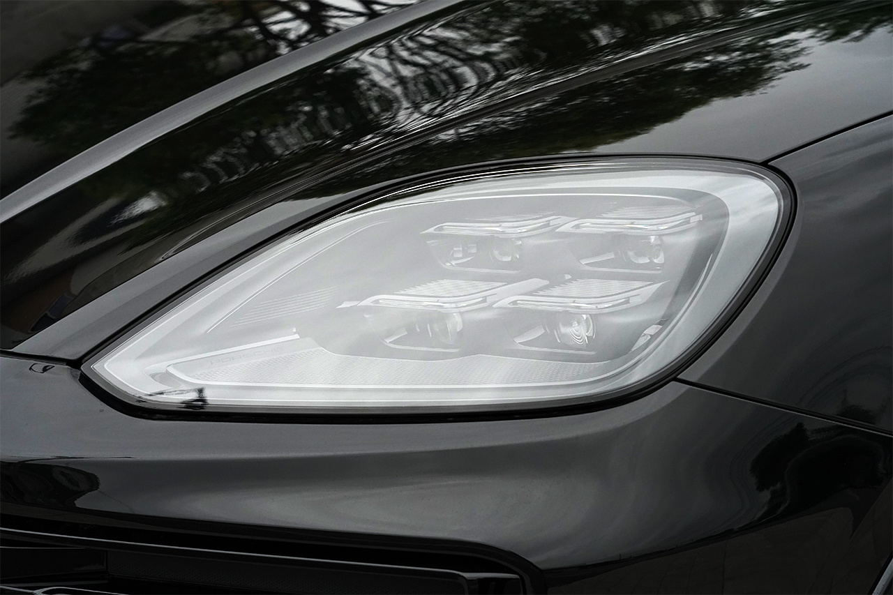 2024 Porsche CAYENNE 