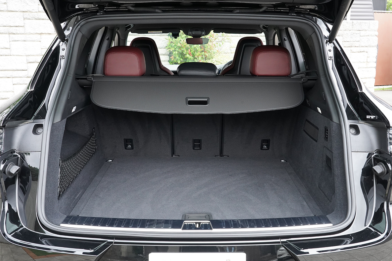 2024 Porsche CAYENNE 
