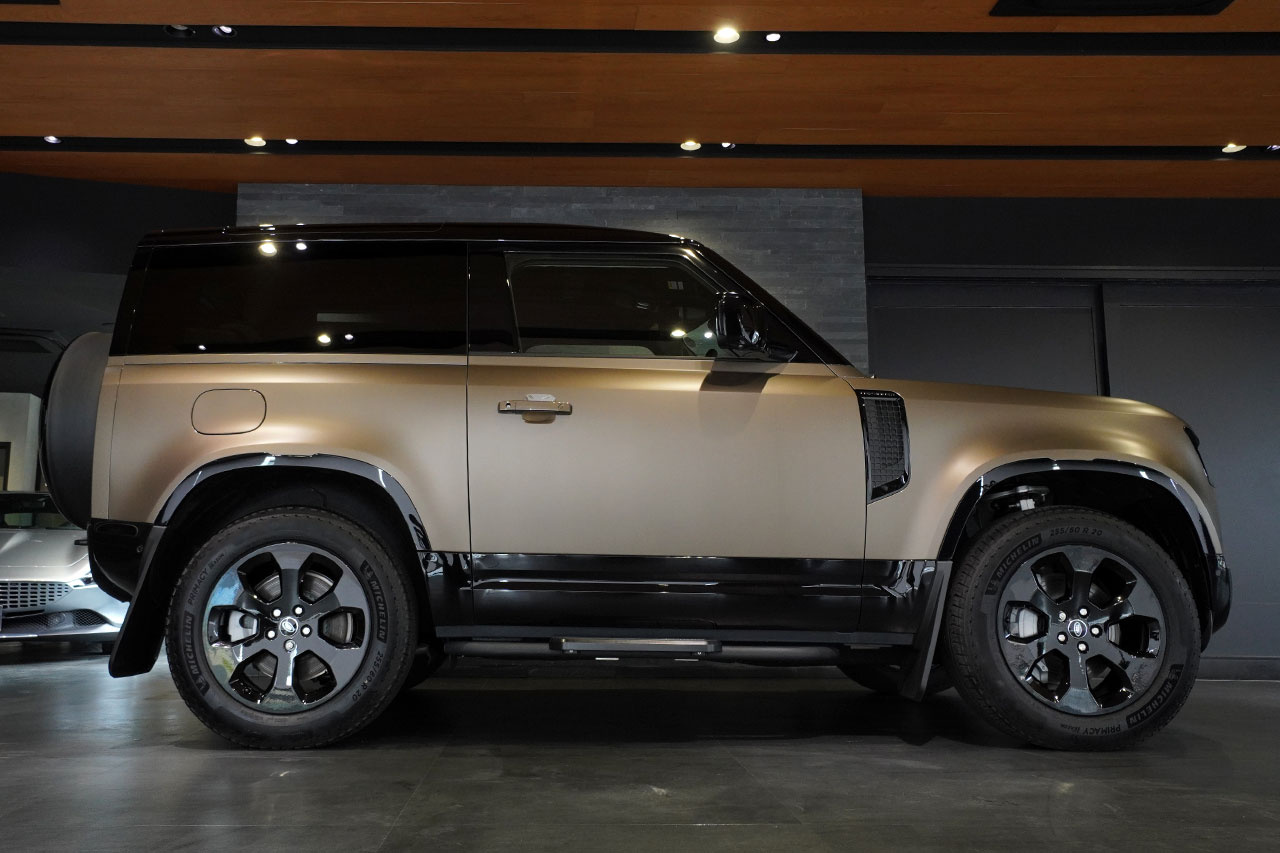2025 Land Rover DEFENDER null