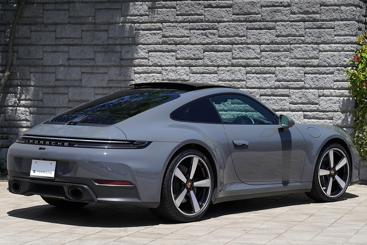 2025 Porsche 911 カレラ