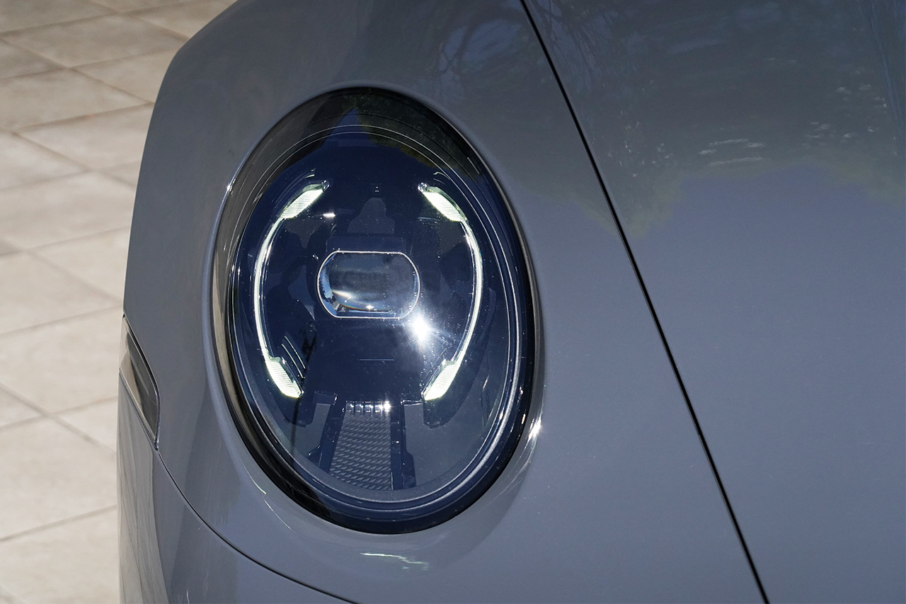 2025 Porsche 911 カレラ