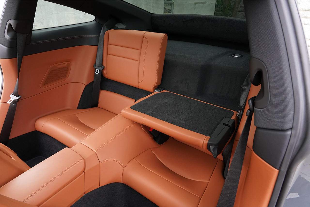 2025 Porsche 911 カレラ