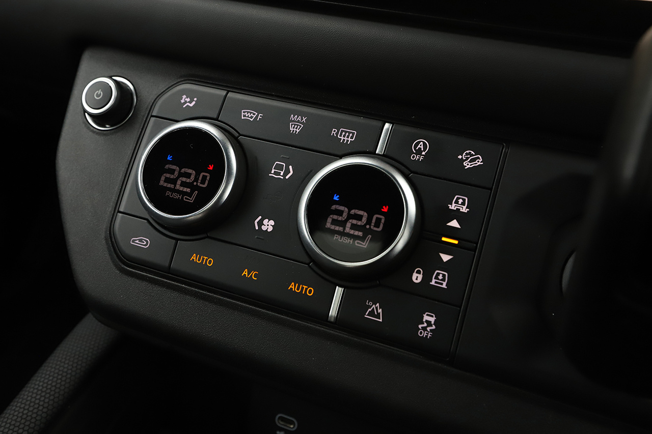2024 Land Rover DEFENDER 