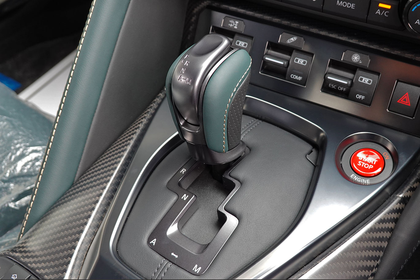 2025 Nissan GT-R R35 GT-R Premium Edition T-Spec, MY25, ONE OWNER, High-Precision Weight-Balanced Engine