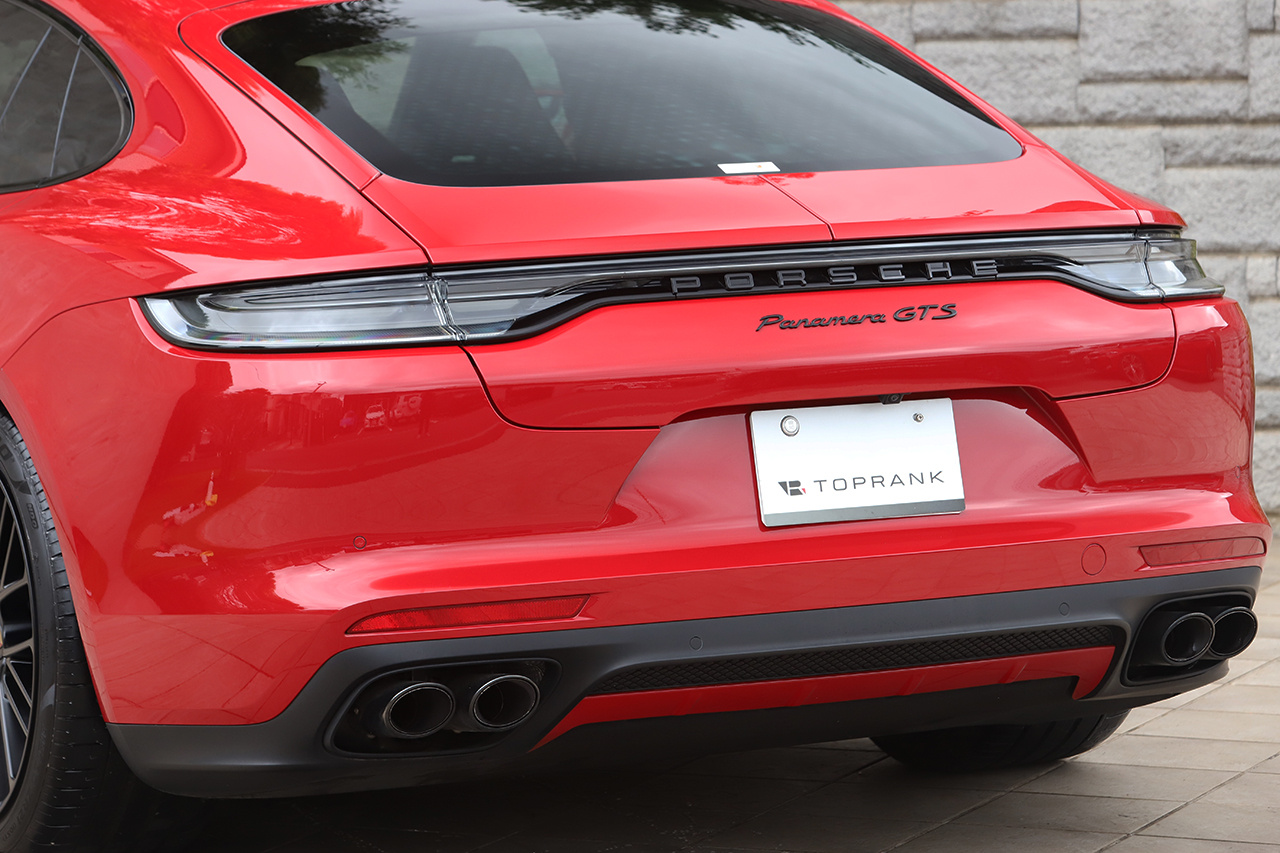 2021 Porsche PANAMERA 