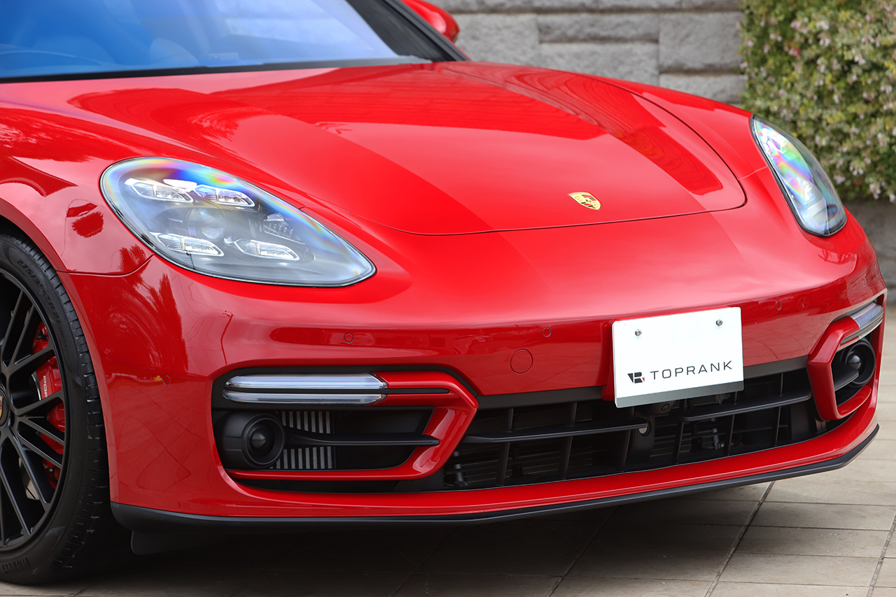2021 Porsche PANAMERA 