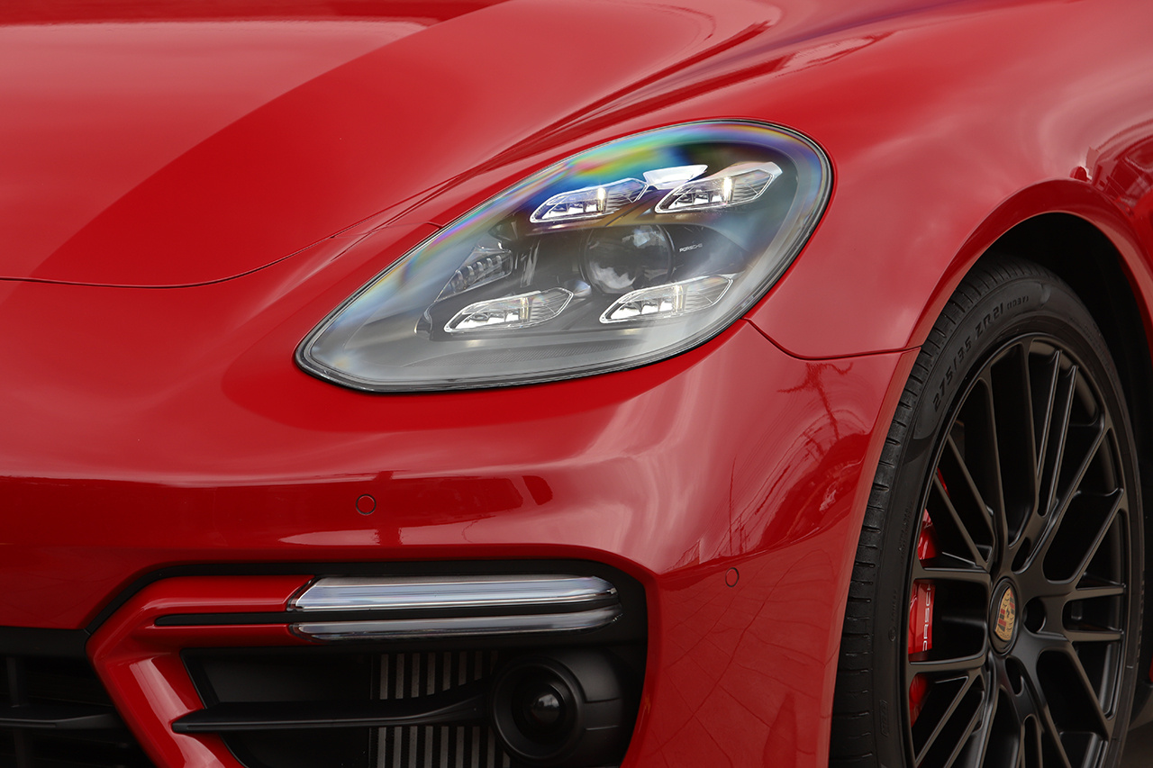 2021 Porsche PANAMERA 
