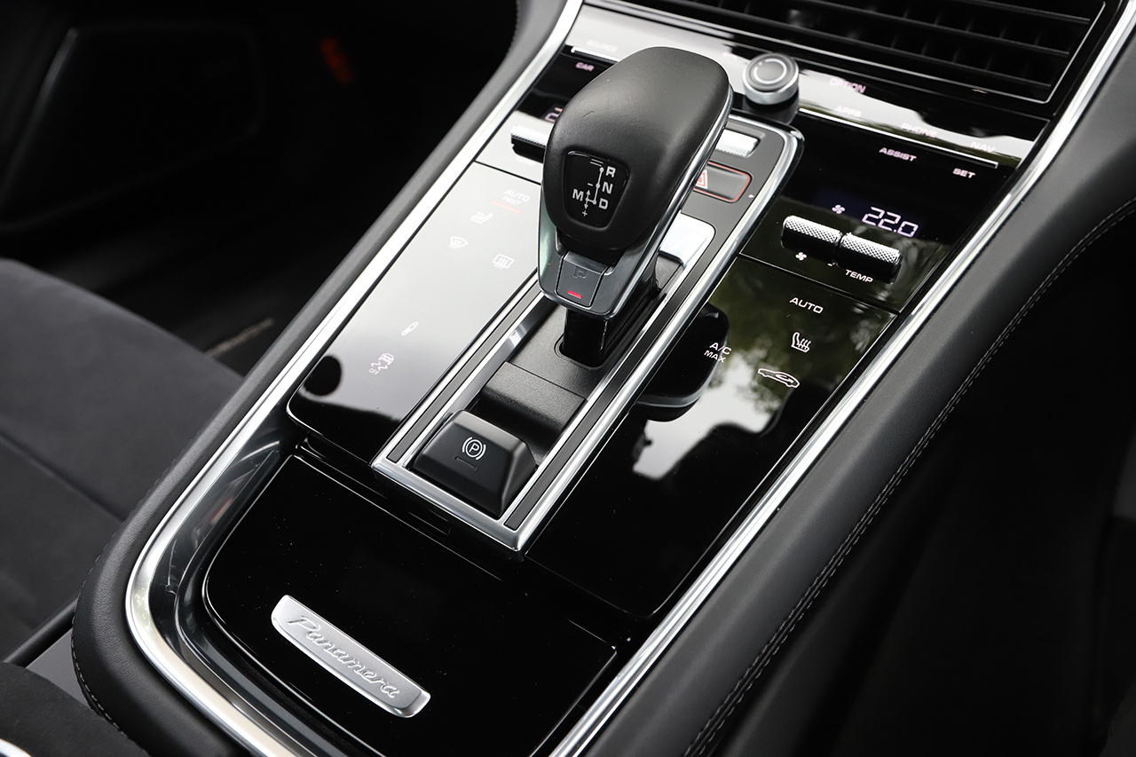 2021 Porsche PANAMERA 