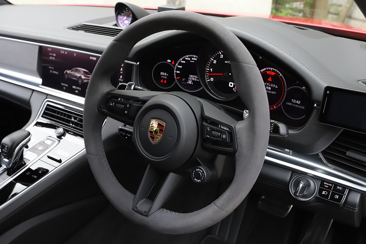2021 Porsche PANAMERA 