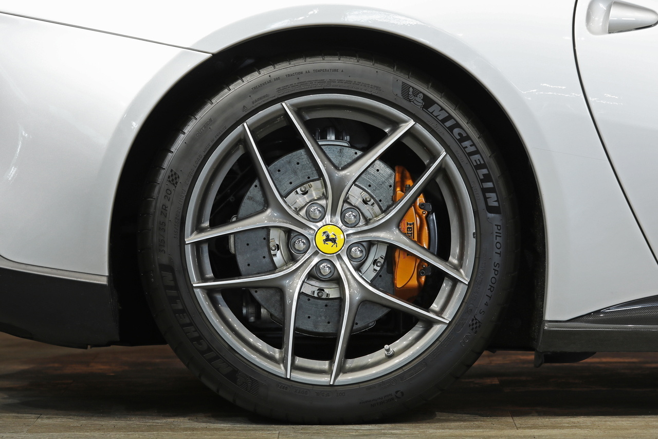 2013 Ferrari F12berlinetta null