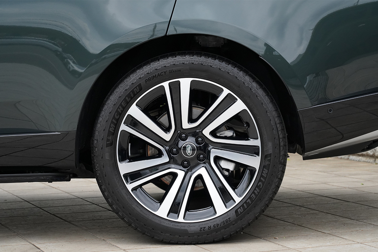 2025 Land Rover RANGE ROVER 