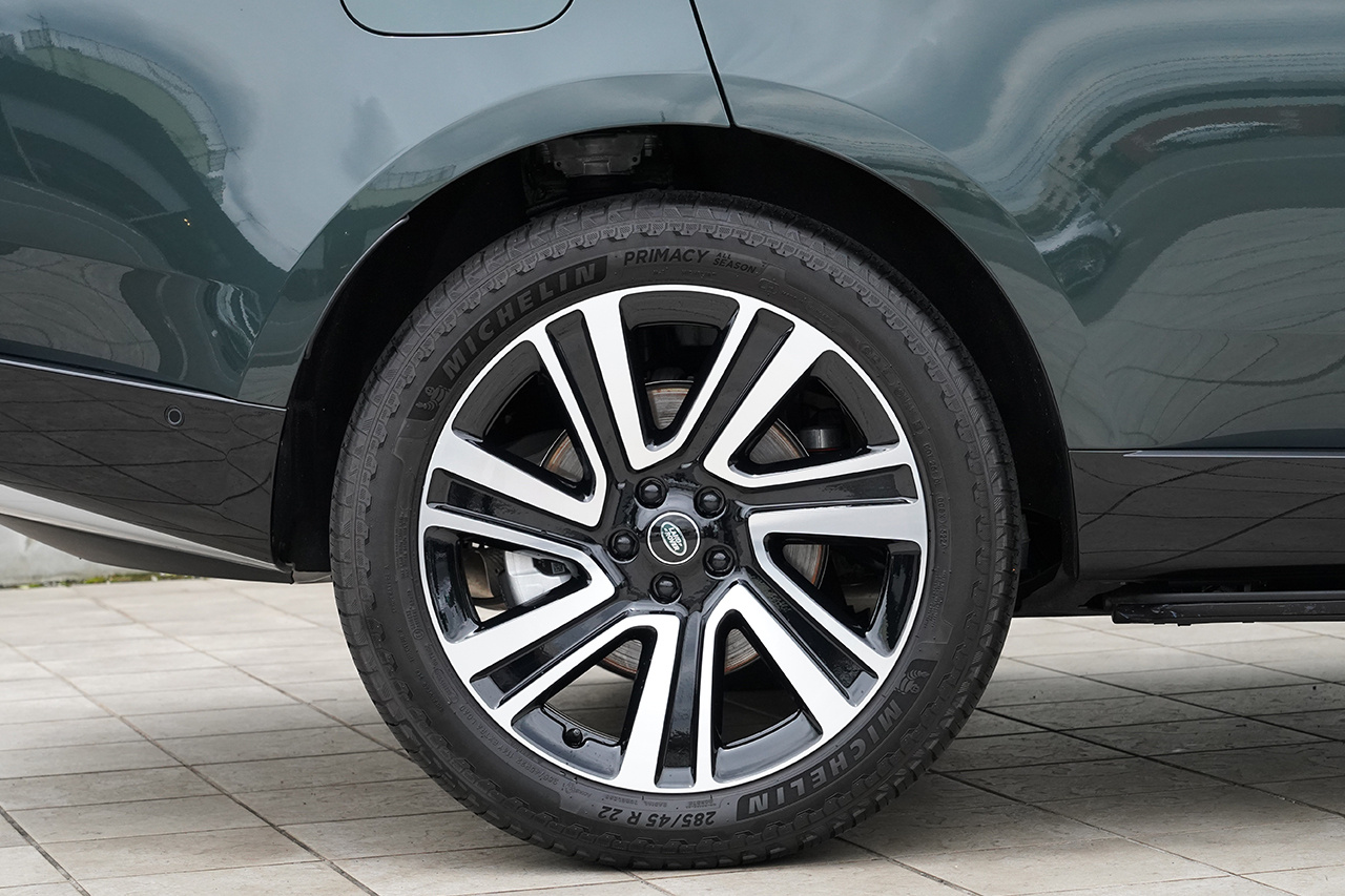 2025 Land Rover RANGE ROVER 
