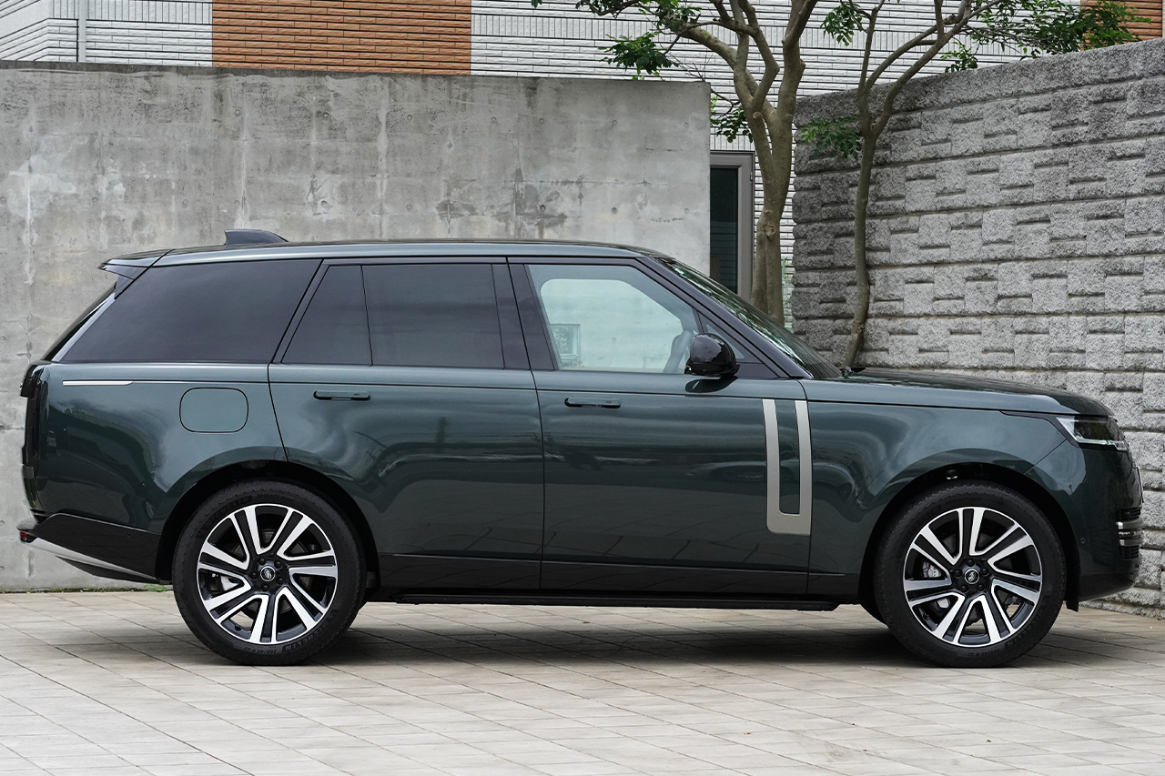 2025 Land Rover RANGE ROVER 