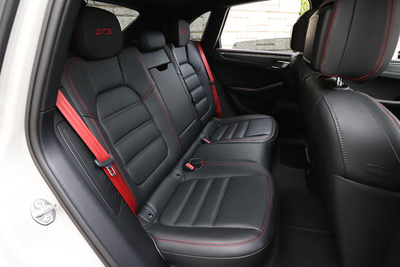 2020 Porsche MACAN 