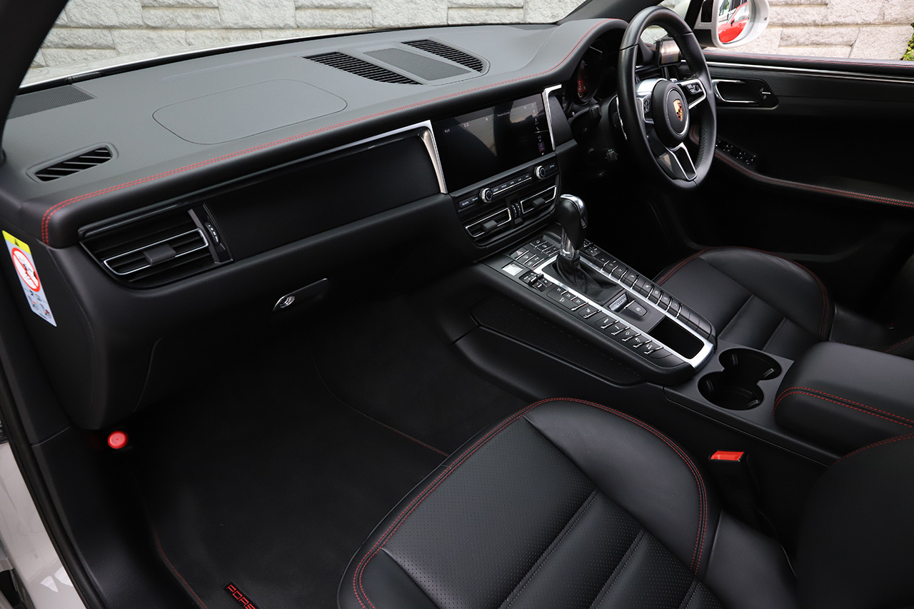 2020 Porsche MACAN 