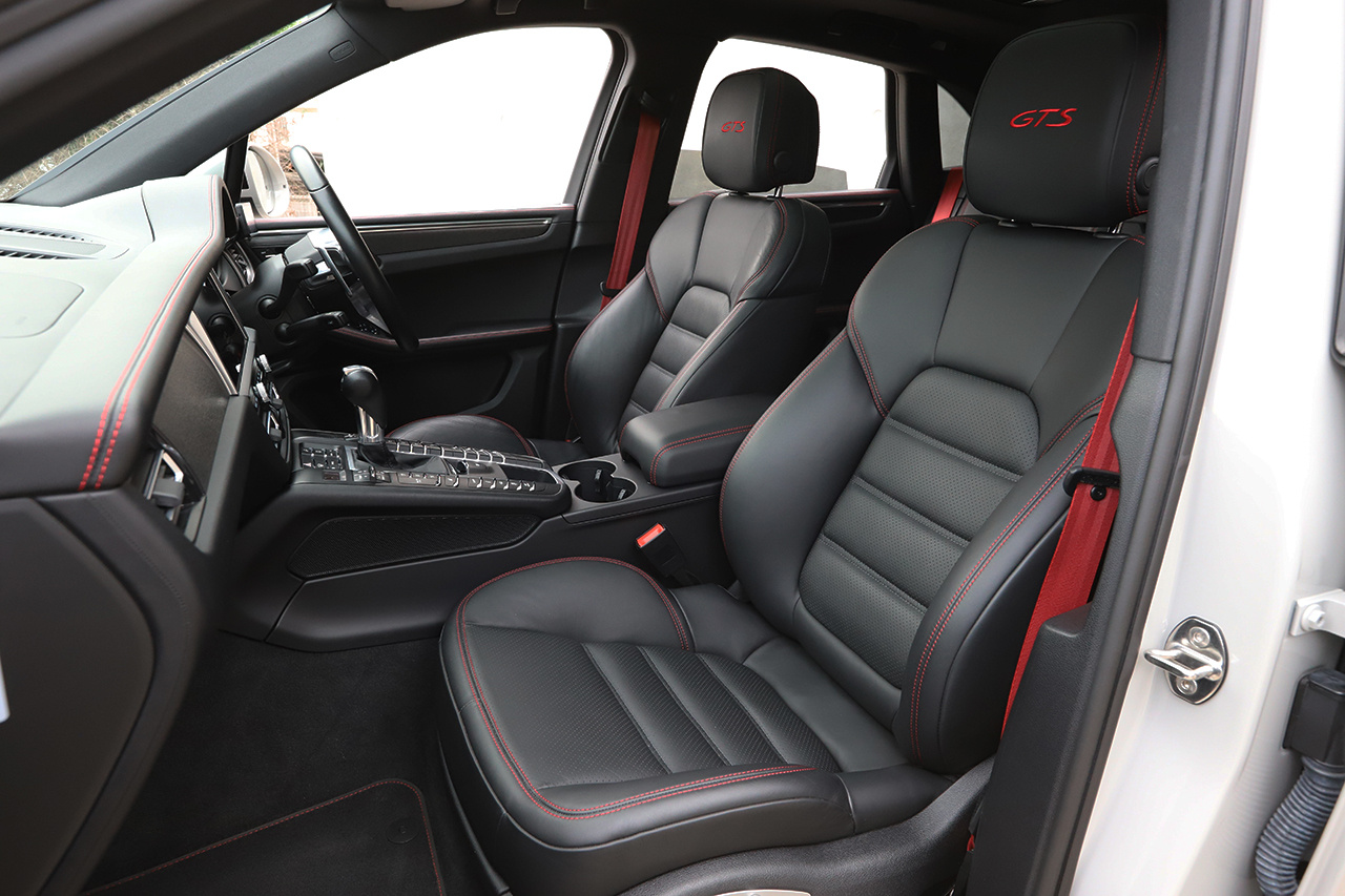 2020 Porsche MACAN 