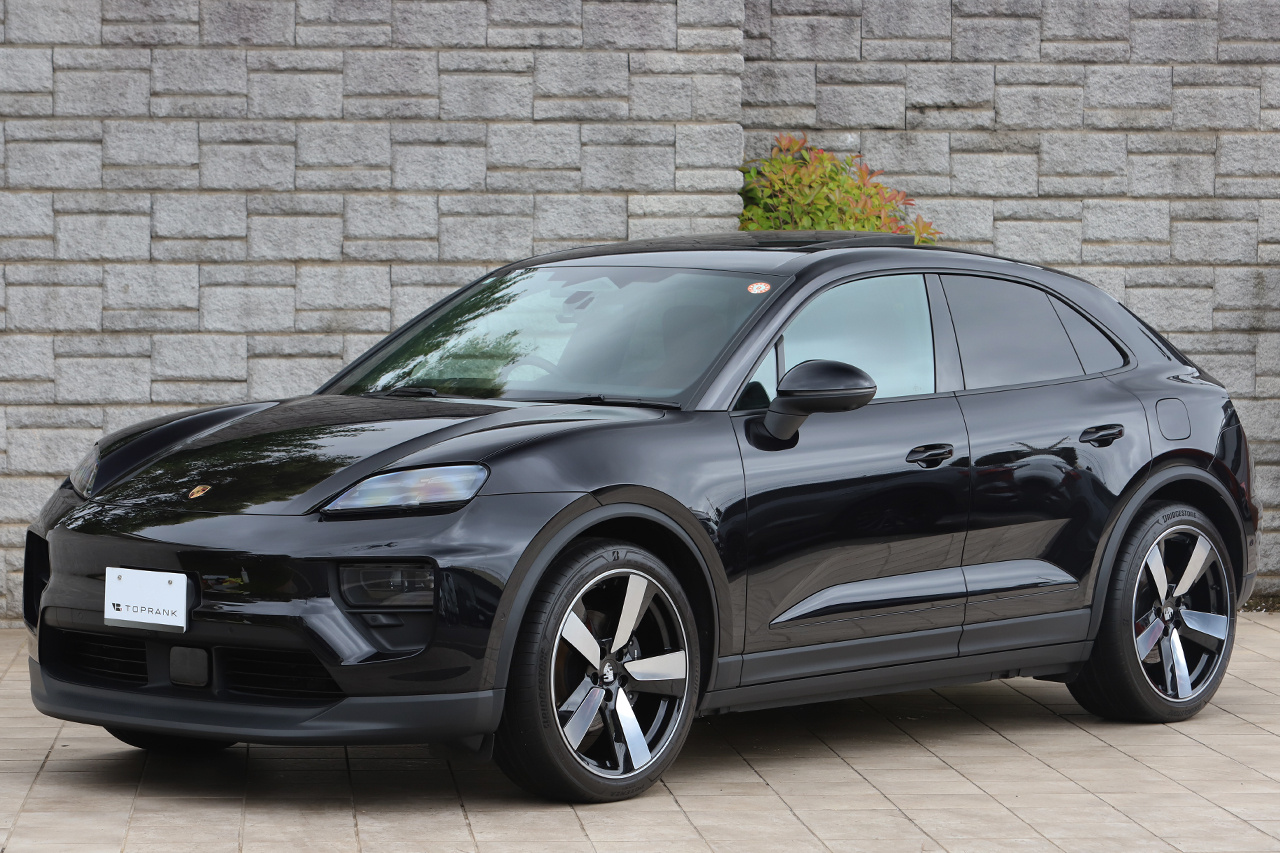 2025 Porsche MACAN 