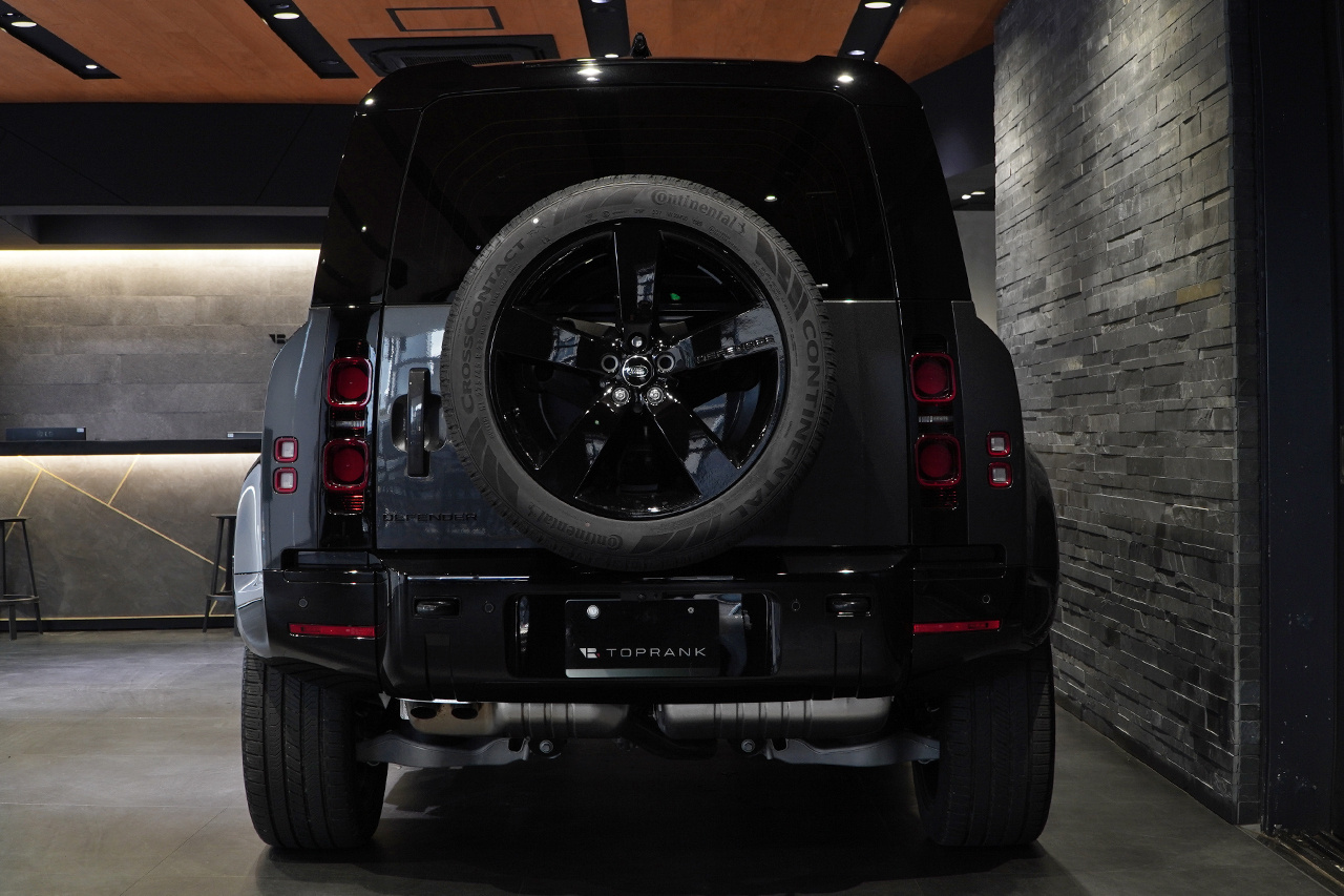 2025 Land Rover DEFENDER null