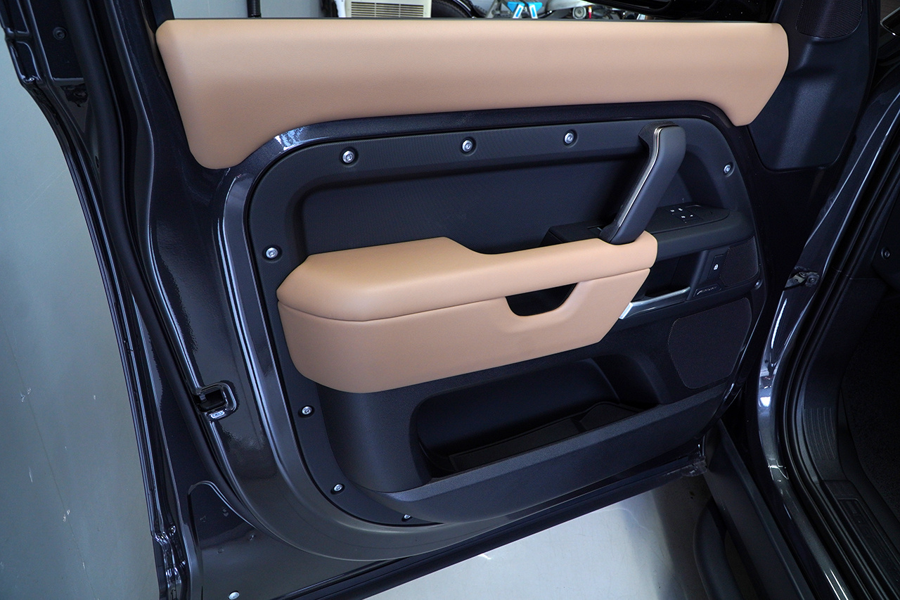 2025 Land Rover DEFENDER null