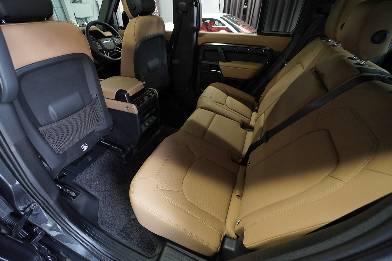 2025 Land Rover DEFENDER null