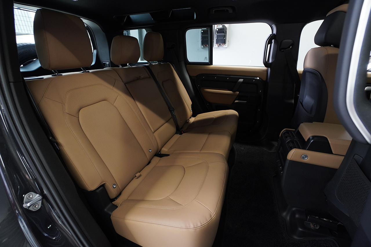 2025 Land Rover DEFENDER null