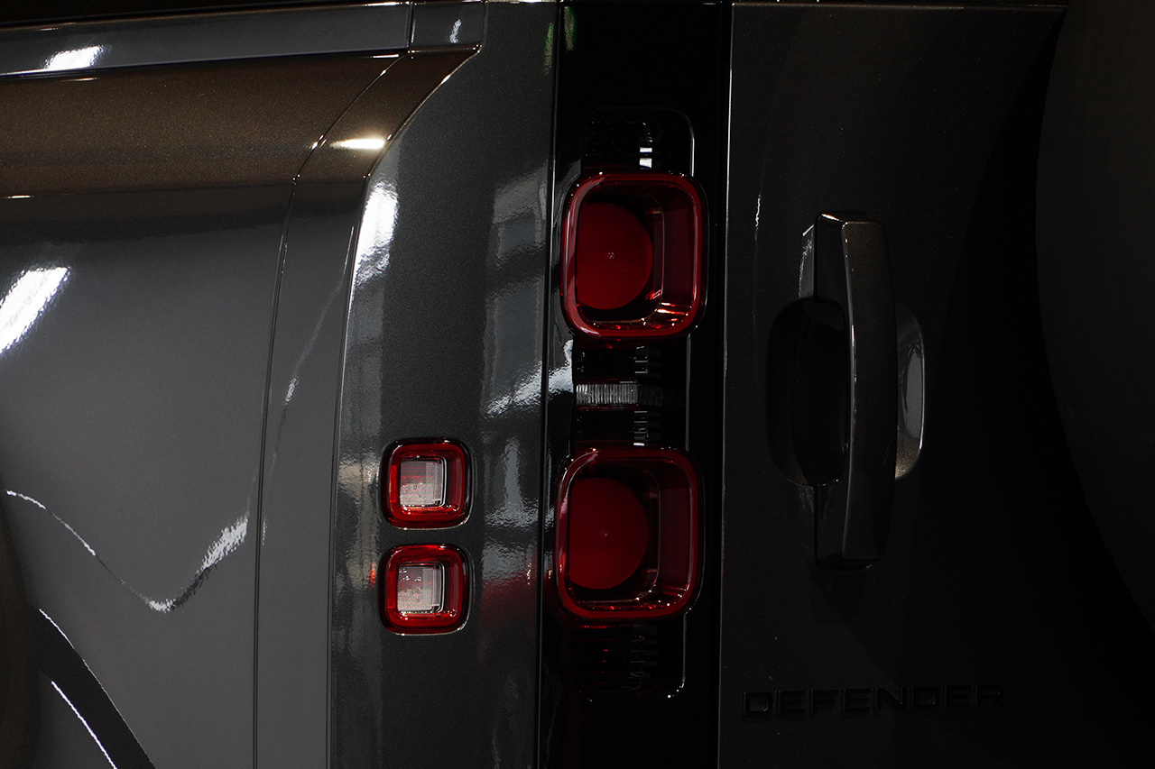 2025 Land Rover DEFENDER null