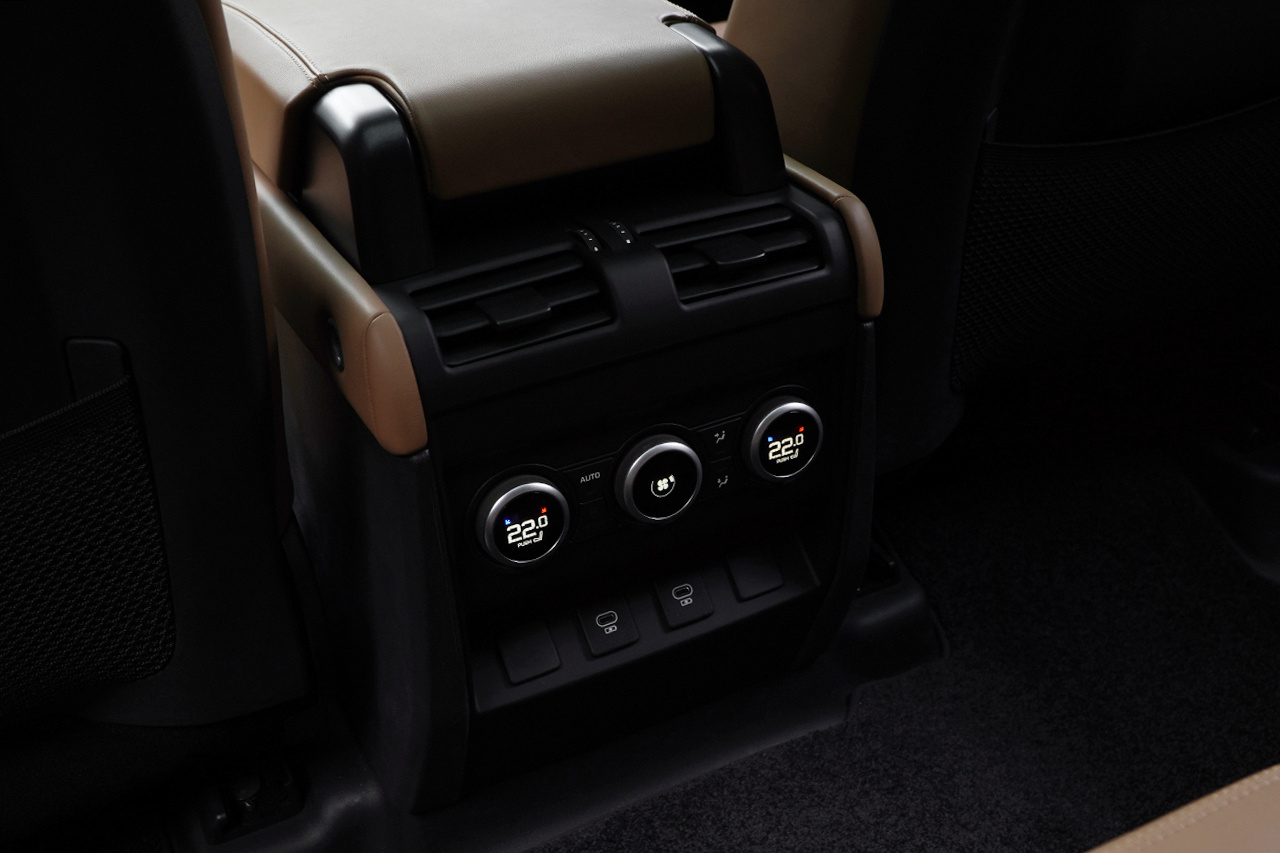 2025 Land Rover DEFENDER null