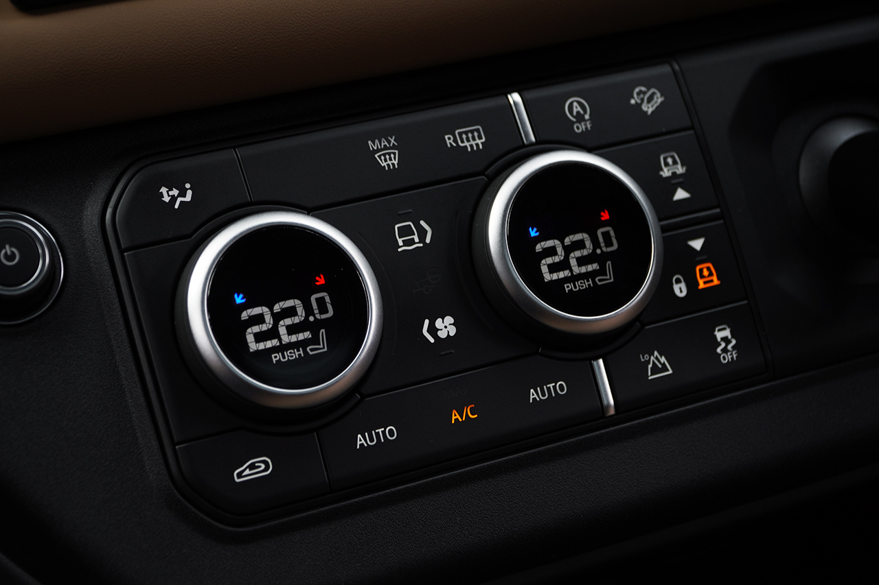 2025 Land Rover DEFENDER null