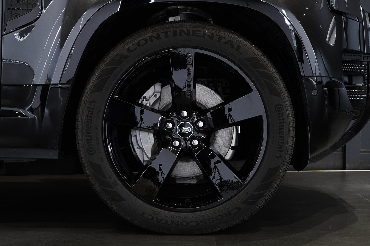 2025 Land Rover DEFENDER null