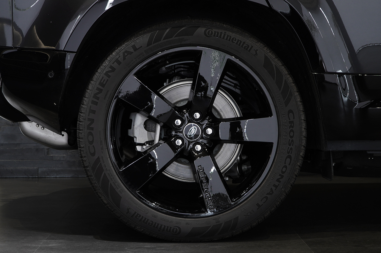 2025 Land Rover DEFENDER null