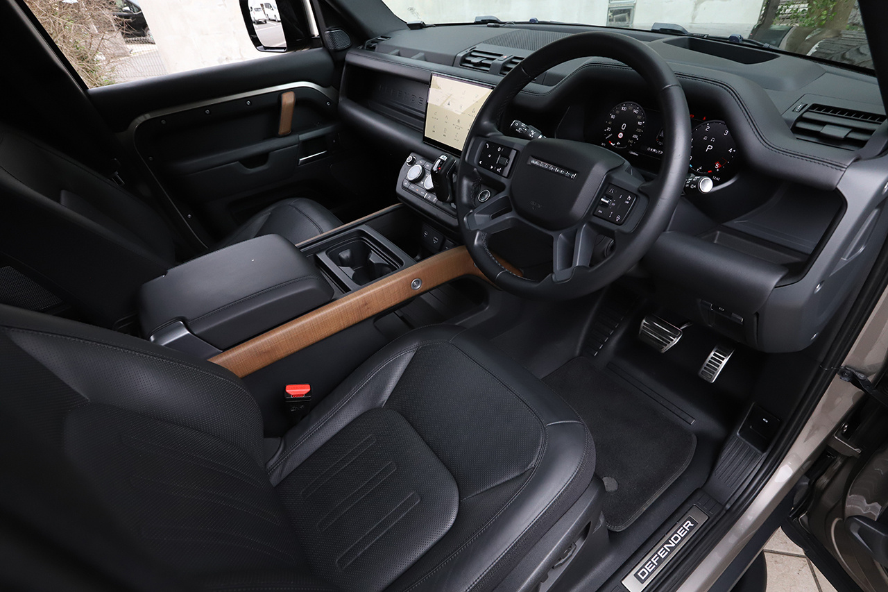 2023 Land Rover DEFENDER 