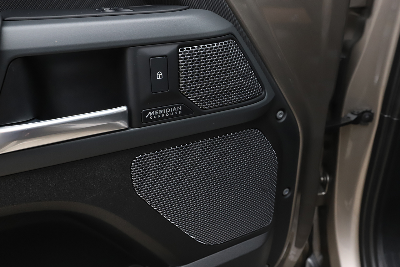 2023 Land Rover DEFENDER 