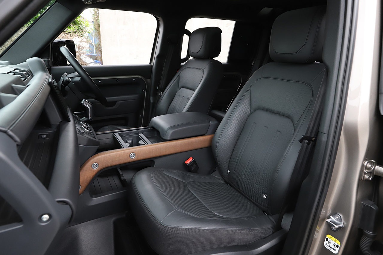 2023 Land Rover DEFENDER 