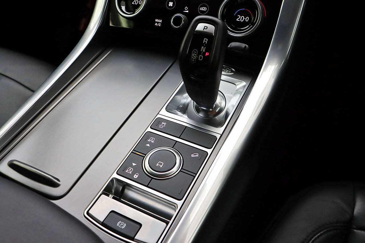 2020 Land Rover RANGE ROVER SPORT 