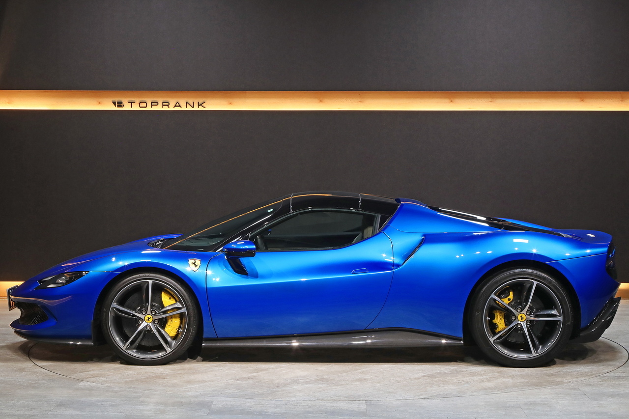 2024 Ferrari 296GTS null