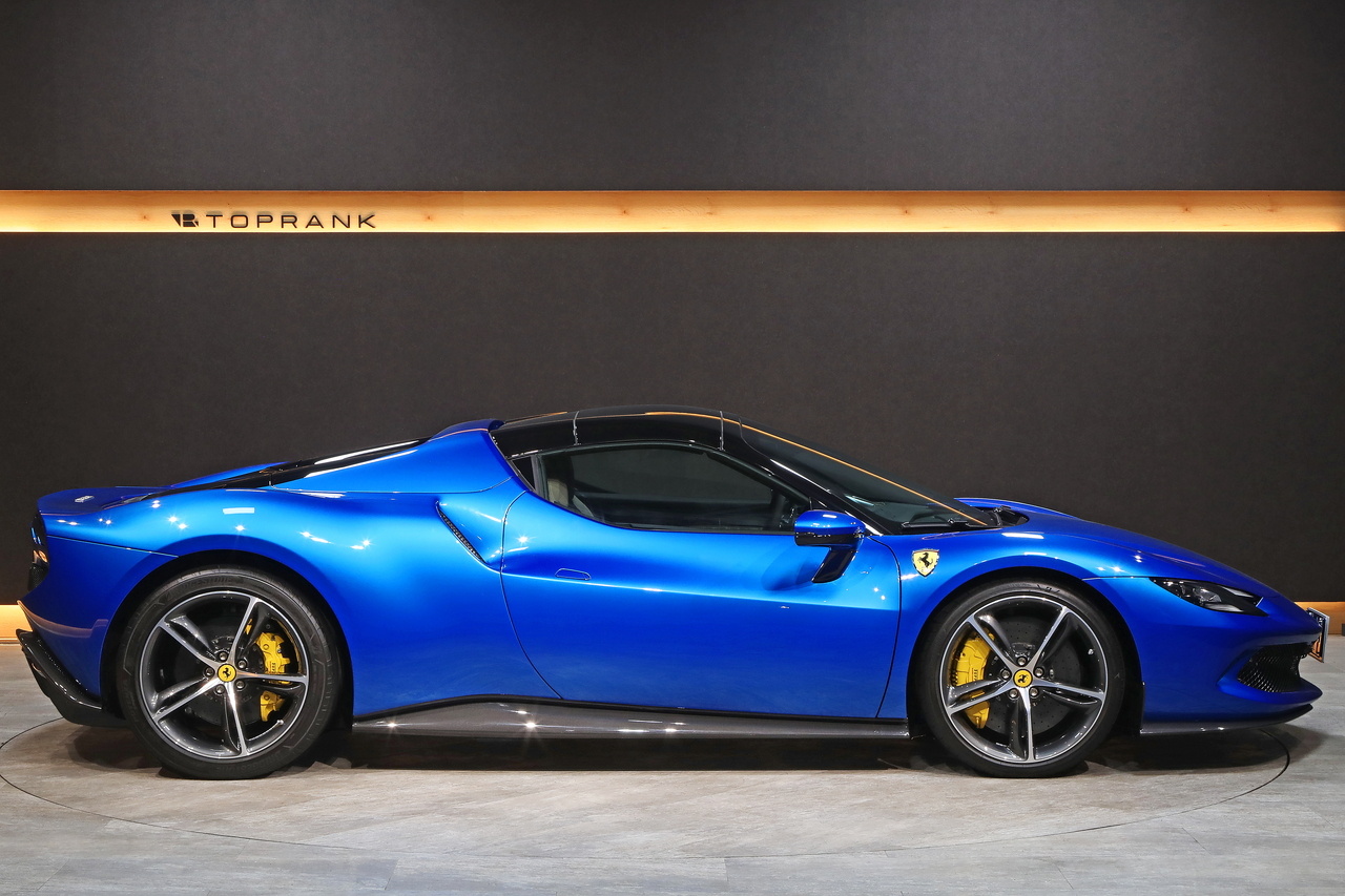 2024 Ferrari 296GTS null