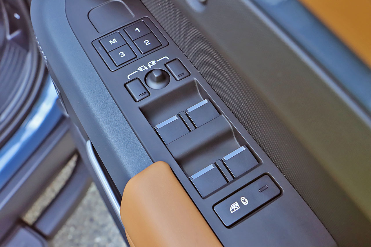 2024 Land Rover DEFENDER 