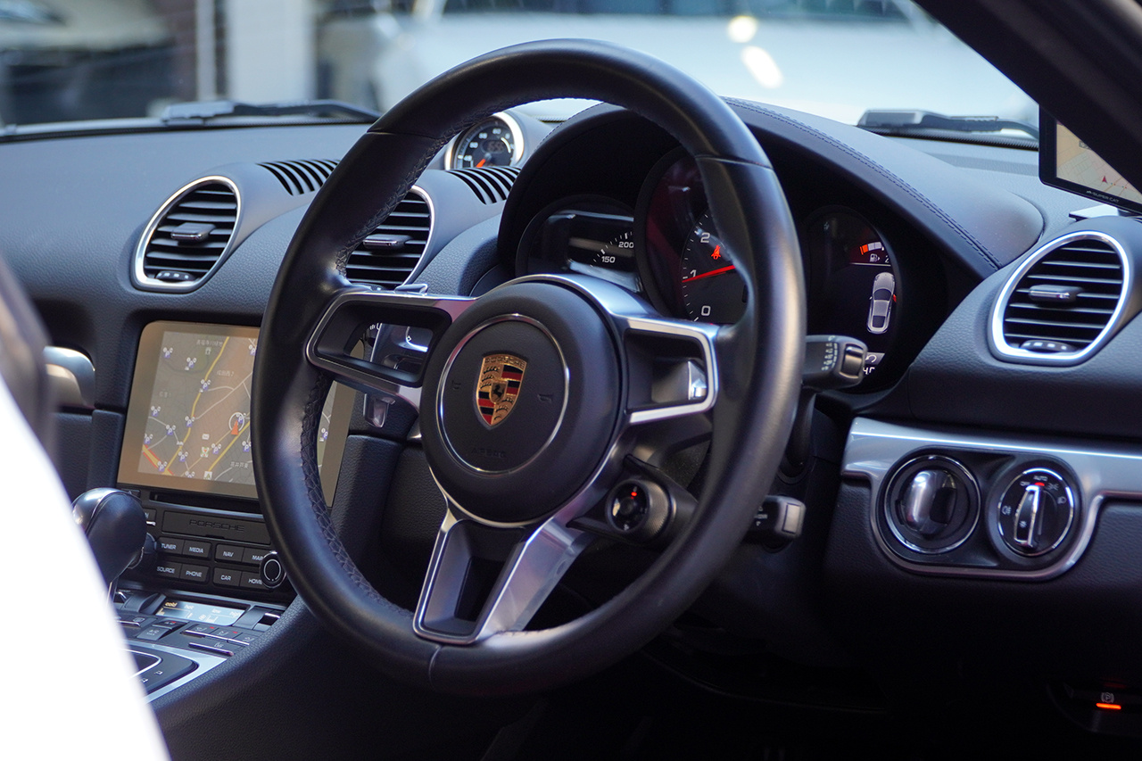2020 Porsche 718 CAYMAN null