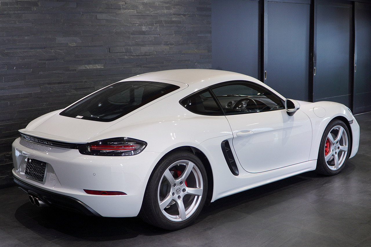 2020 Porsche 718 CAYMAN null