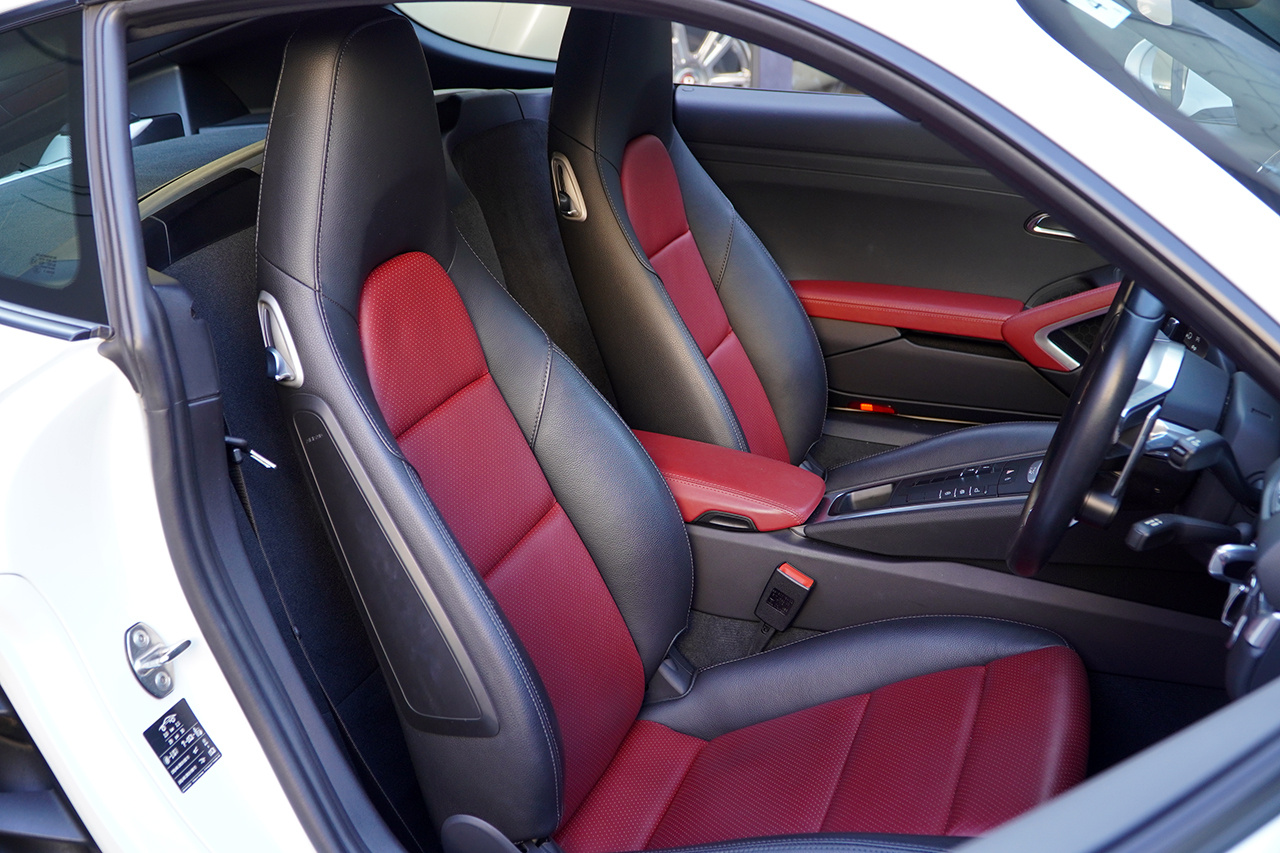 2020 Porsche 718 CAYMAN null